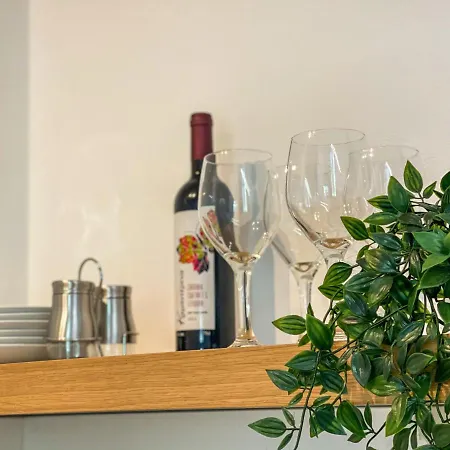 Paloma Living - Luxury Flat Margarita Gardens No.108 * Paphos